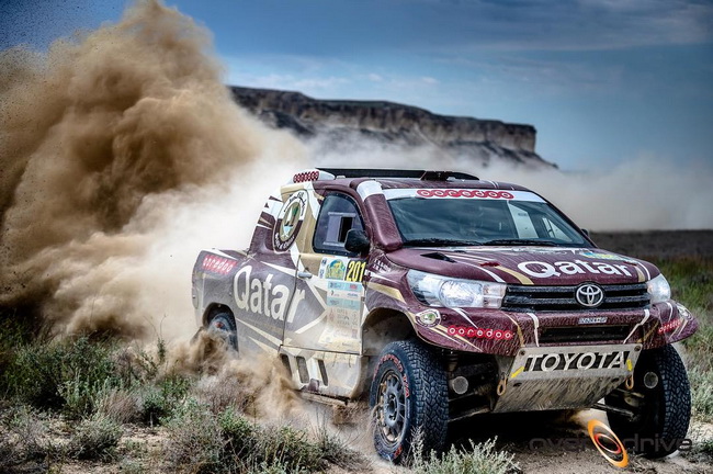    ,    -,      Toyota Hilux,           ,       .