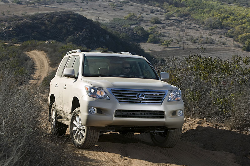 LEXUS LX: 25   