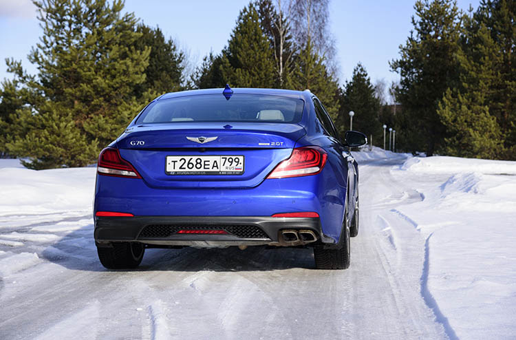 Genesis G70