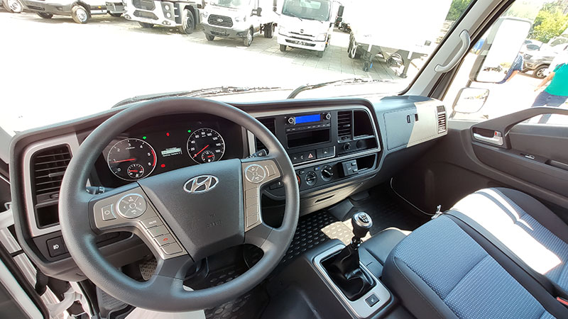 Hyundai Mighty EX8 –    