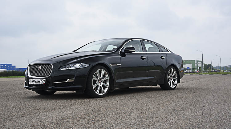 Jaguar XJ