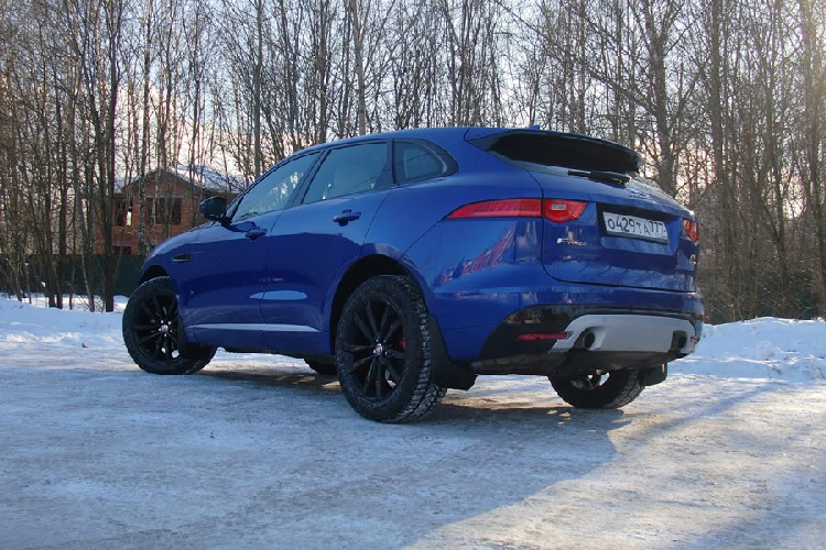 Jaguar F-Pace