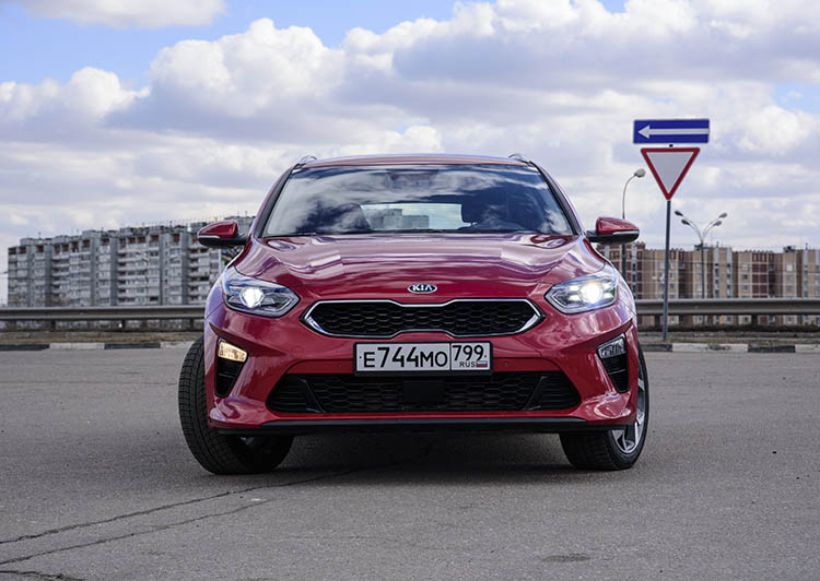 KIA ceed SW Premium Plus