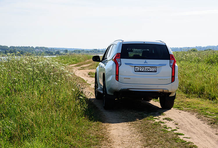 Mitsubishi PajeroSport