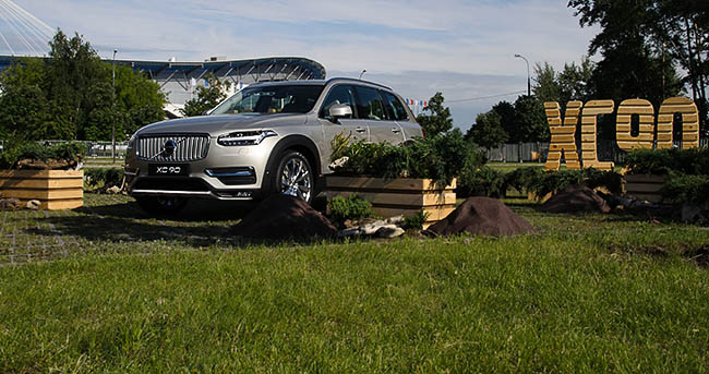  Volvo XC90  