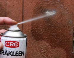         - CRC Brakleen.