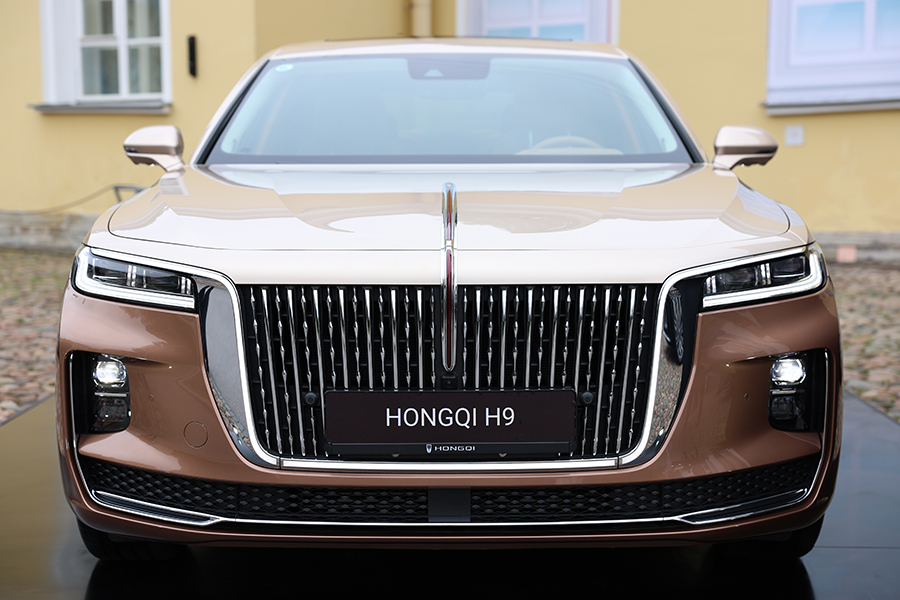   2024: HONGQI H9       -