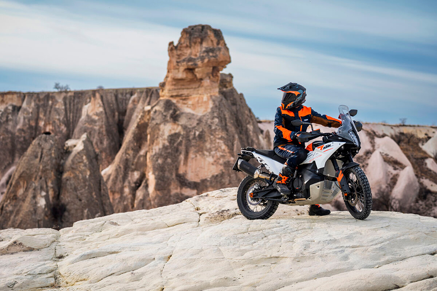   2024 — KTM 790 ADVENTURE —      