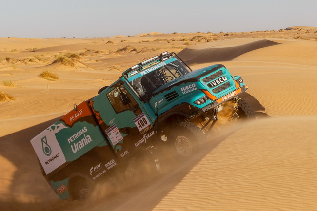    Goodyear Offroad ORD  375/90R22.5     ,  Petronas Team De Rooy Iveco    ,     ,  Goodyear OMNITRAC.       Africa Eco Race 2018    ,  Goodyear,         .