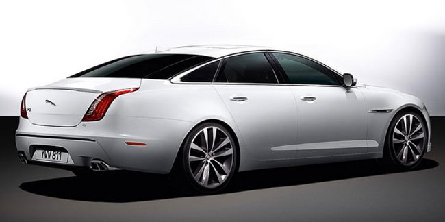    Jaguar XJ Signature Edition   .