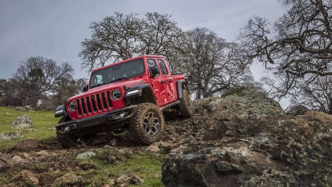 Jeep Gladiator     2   .