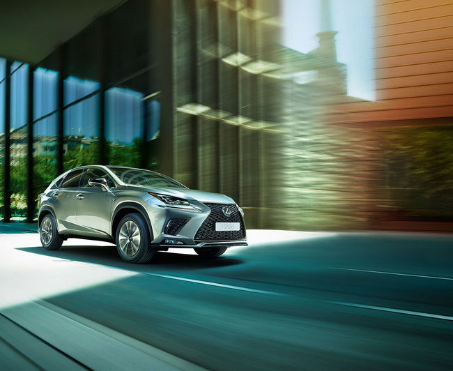      2019   Lexus,   RX (9 855   ),     NX (5 331 )   LX (3 657 ).