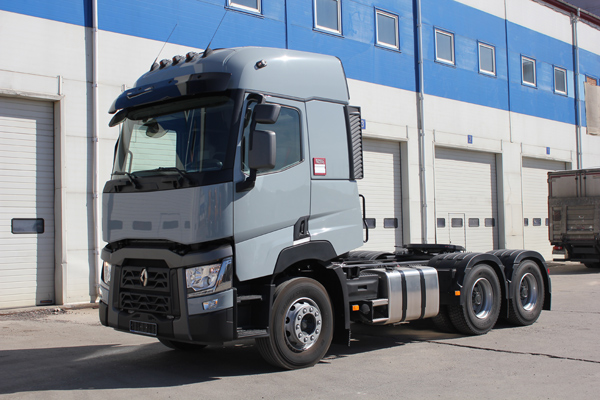  Renault Trucks   -2015