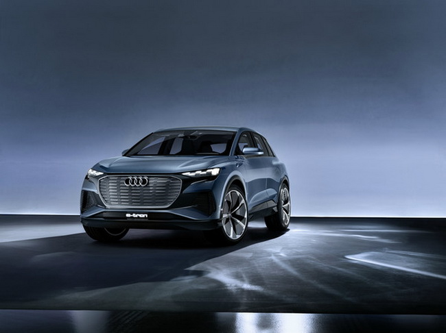  Audi Q4 e-tron         ,      2020 .
