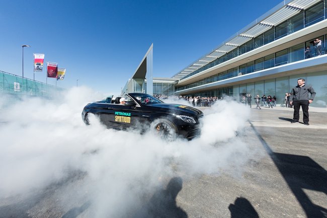    Mercedes-AMG PETRONAS Motorsport           «-1».        Mercedes-AMG W09 EQ Power+                2018 .