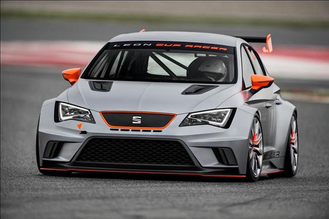 SEAT Leon Cup Racer -       ,   .