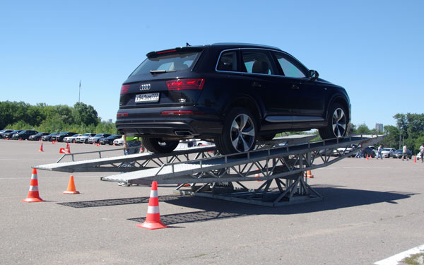    Audi Q7